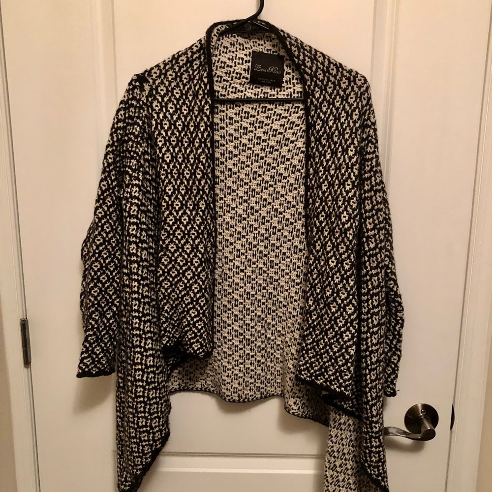 Checkered knit shrug